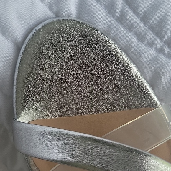 Charles David Women's Courtney Heeled Sandal with band with clear strap - Picture 11 of 12